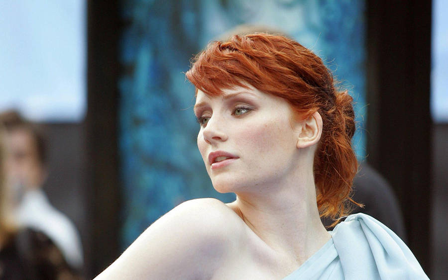 Bryce Dallas Howard Red Hair Wallpaper