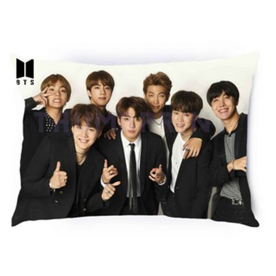 Bts Group Cute Pillow Wallpaper