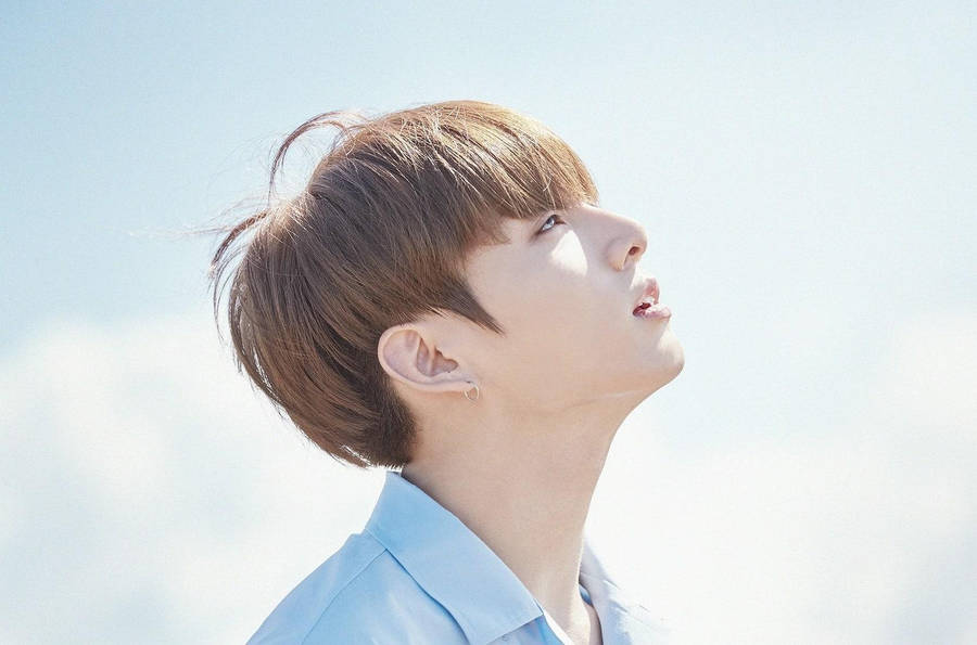 Bts Jungkook Blue Sky Wallpaper