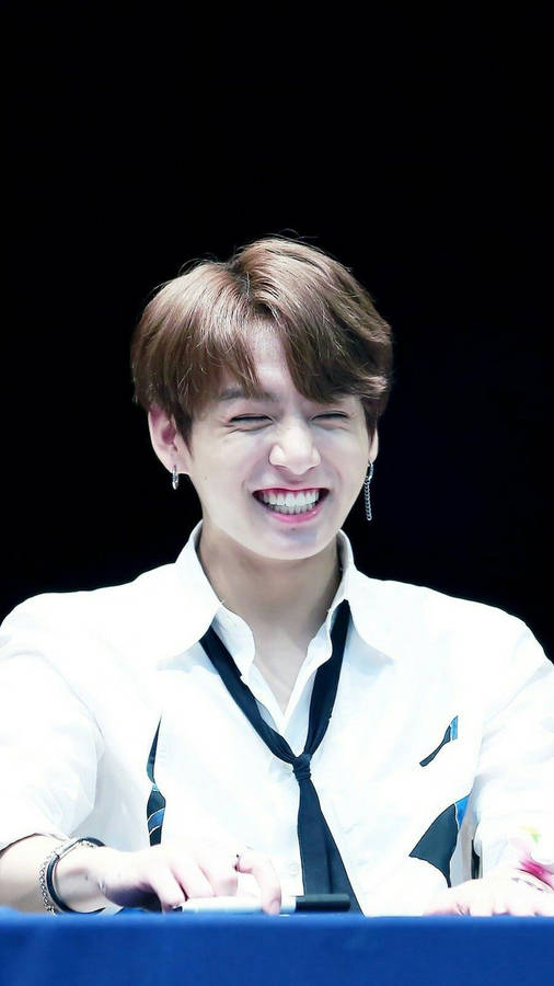 Bts Jungkook Bunny Smile Wallpaper