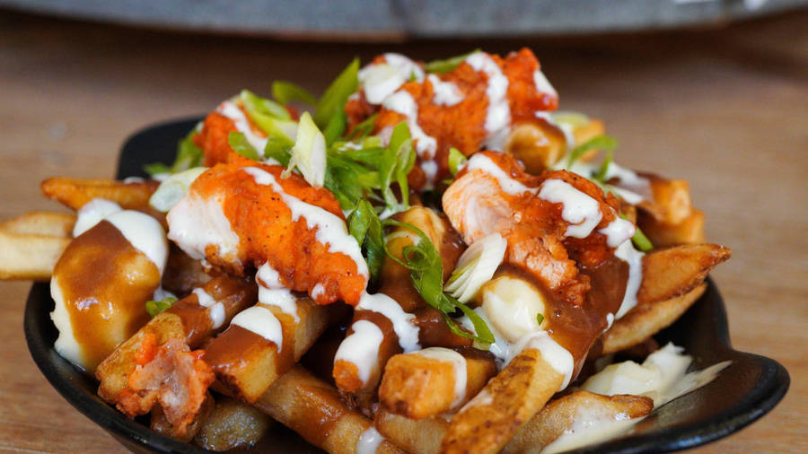 Buffalo Chicken Poutine With Cream Wallpaper