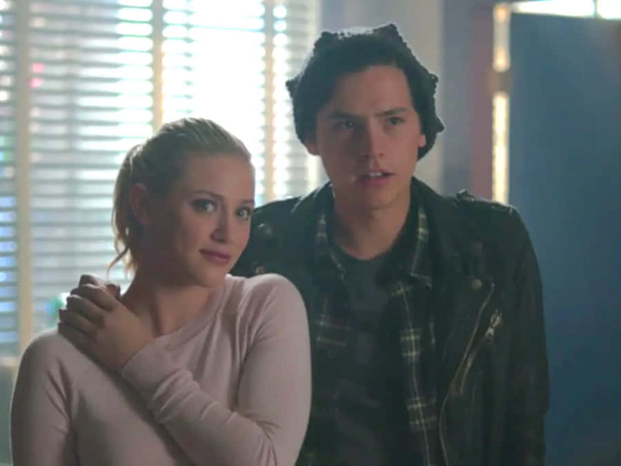 Bughead Couple Embrace Wallpaper