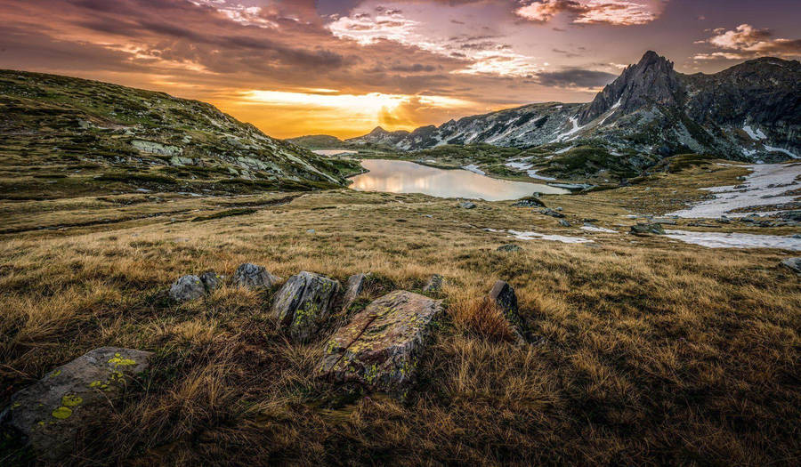 Bulgaria Glacial Lake Wallpaper