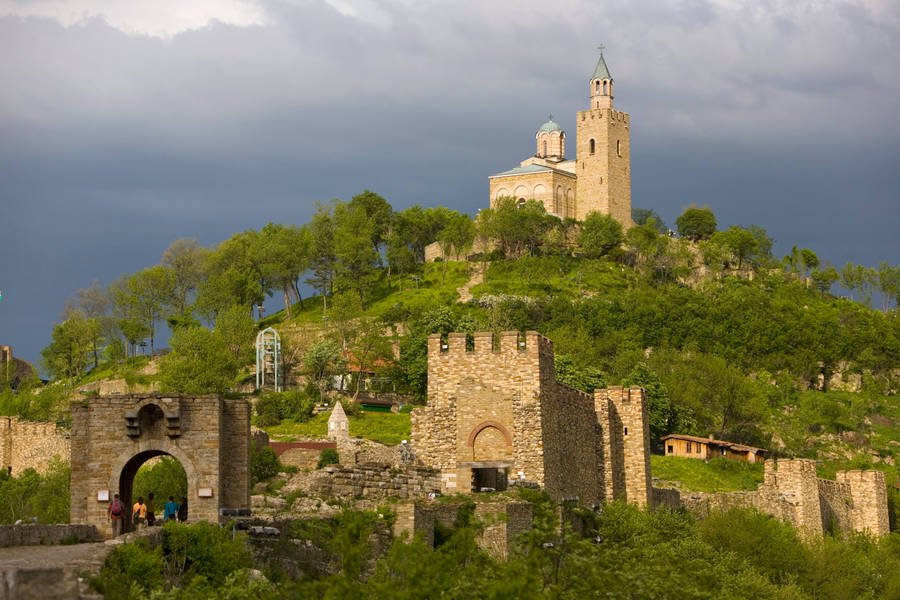 Bulgaria Tsarevets Fortress Wallpaper