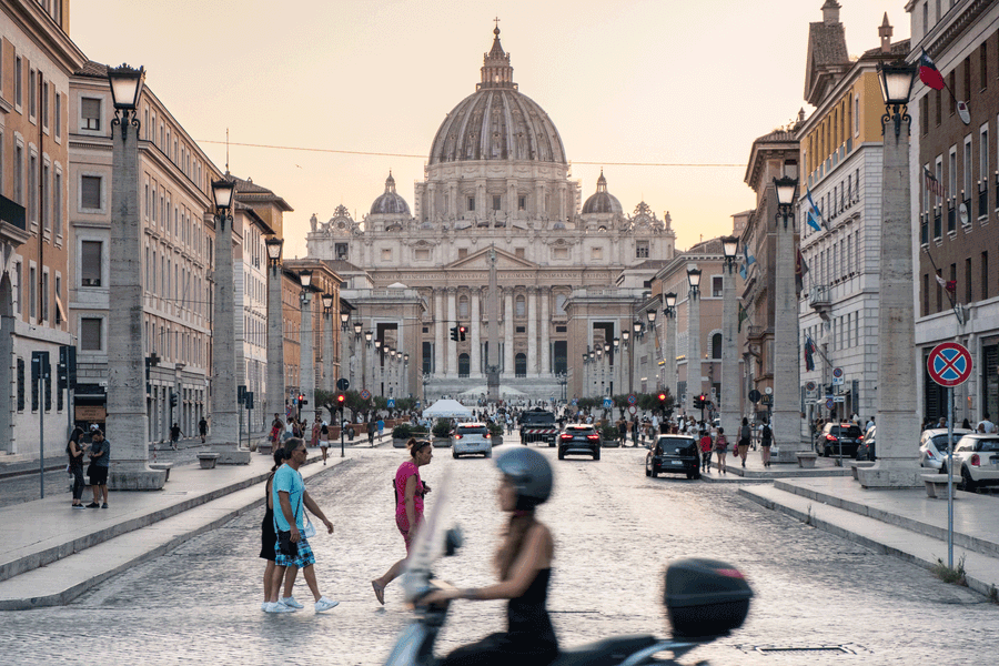 Busy Street In Vatican Wallpaper