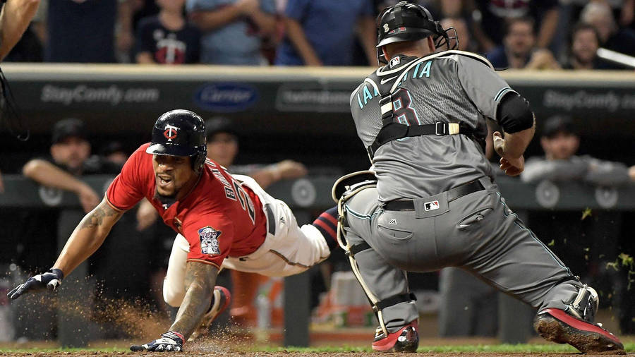 Byron Buxton Sliding On Base Wallpaper