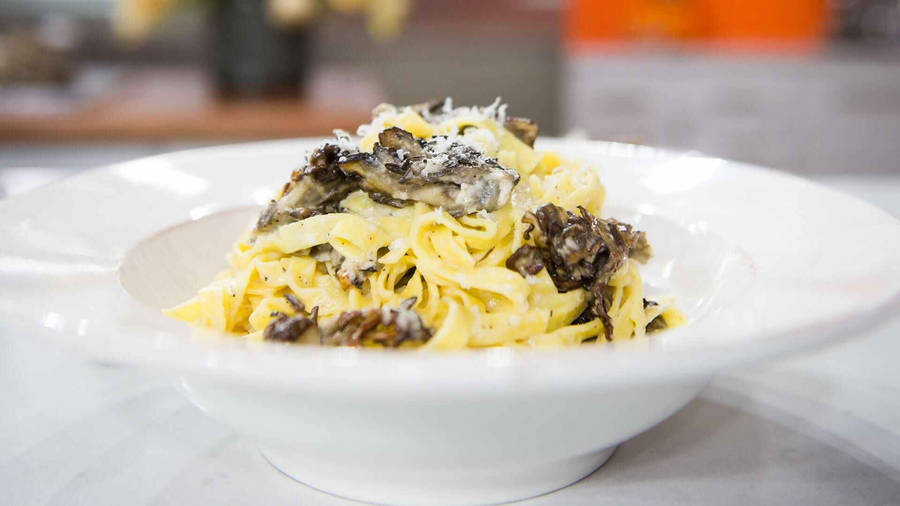 Cacio E Pepe With Truffles Wallpaper