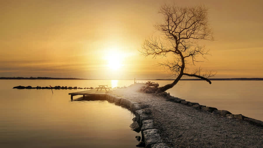 Calming Desktop Sunrise Wallpaper