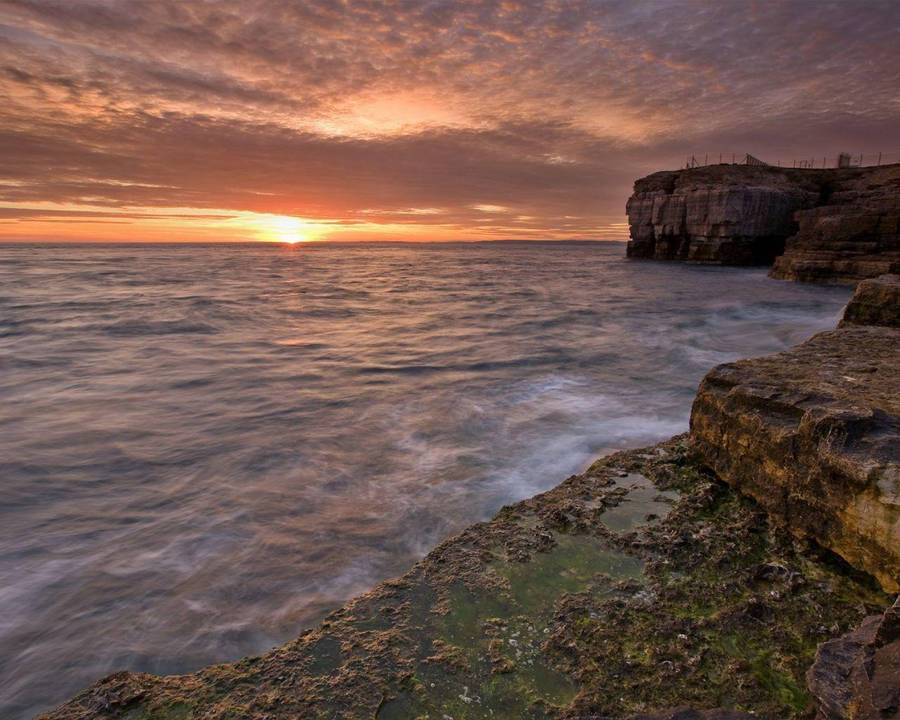 Calming Sunset Ocean Wallpaper