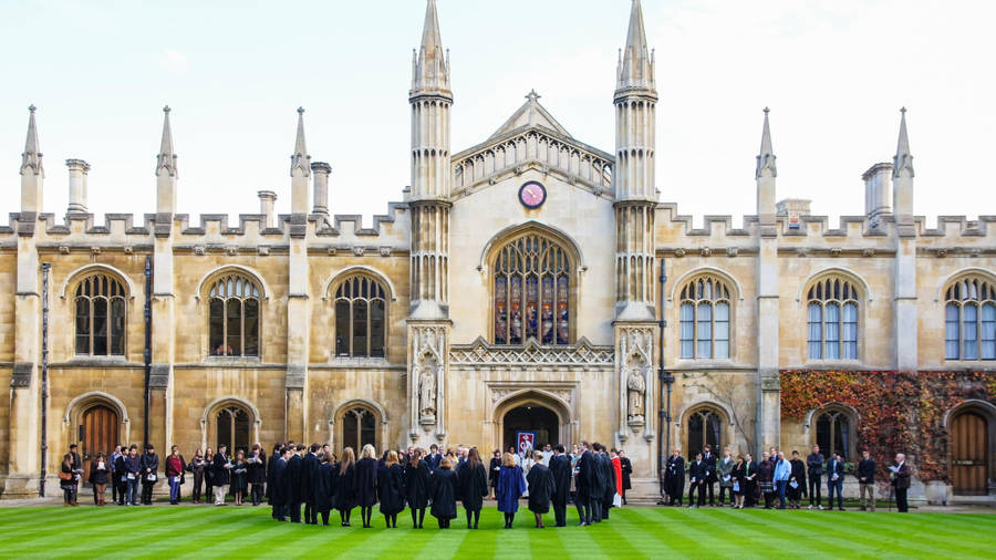 Cambridge University Hall Wallpaper