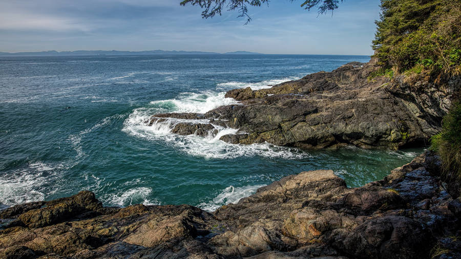 Canada's Vancouver Island Rocky Shores Wallpaper