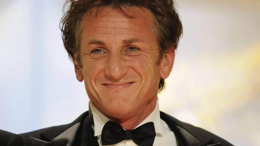 Candid Portrait Of Sean Penn, Renowned American Actor Wallpaper