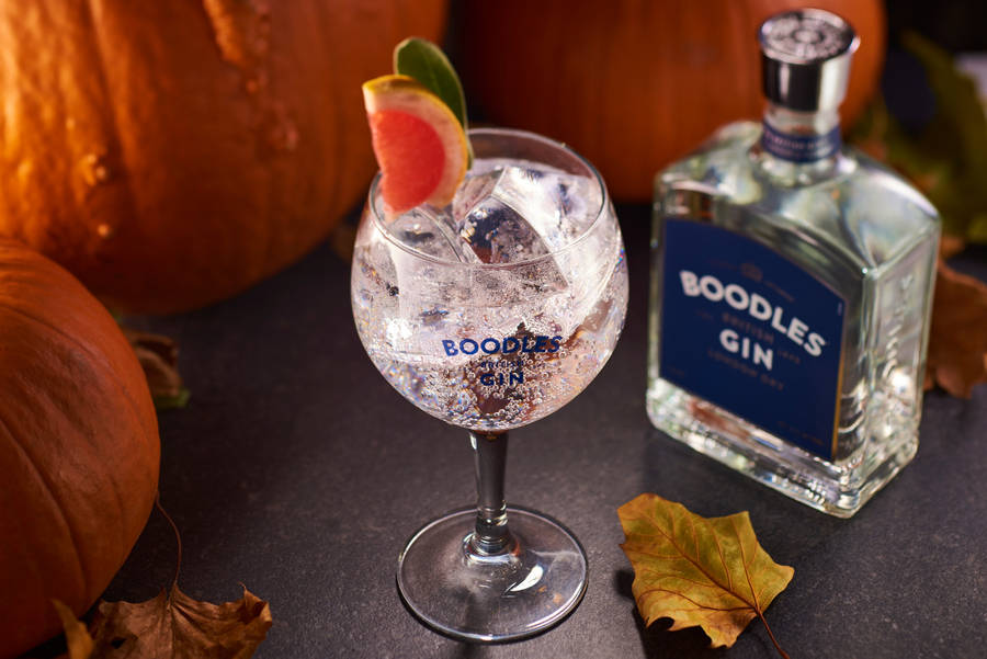 Caption: A Feast For The Senses: Boodles British Gin Wallpaper