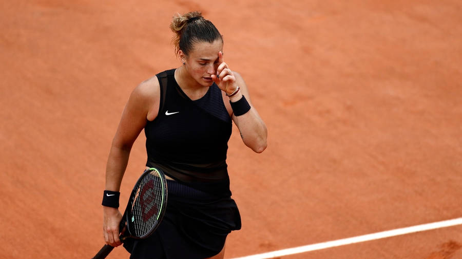 Caption: Aryna Sabalenka In An All-black Attire Wallpaper