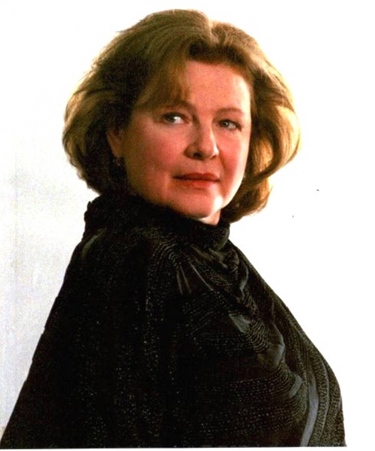 Caption: Award-winning Actress Dianne Wiest Wallpaper