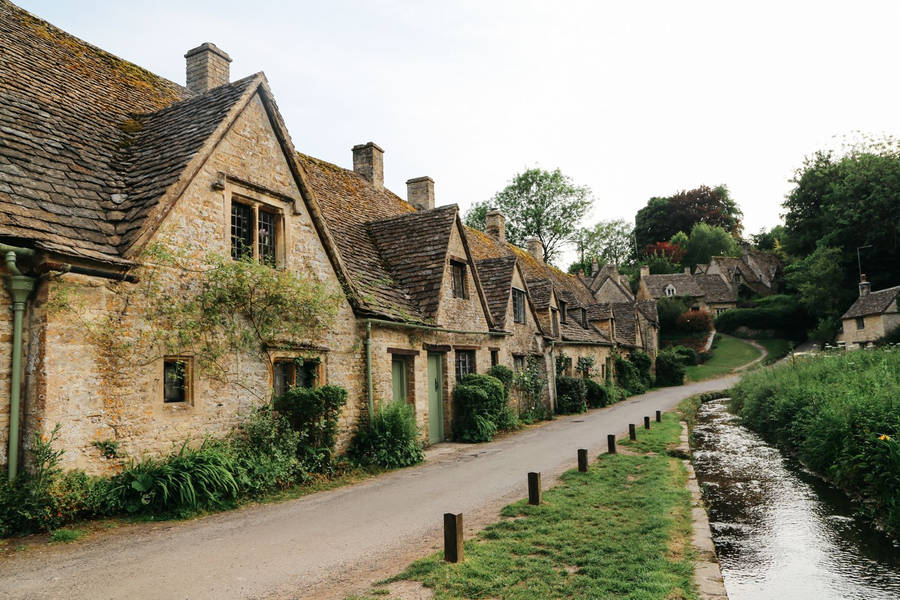 Caption: Charming Cottage Core Houses In The Uk Wallpaper