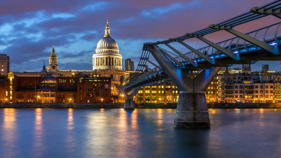 Caption: Enchanting St. Paul's Cathedral At Dusk Wallpaper