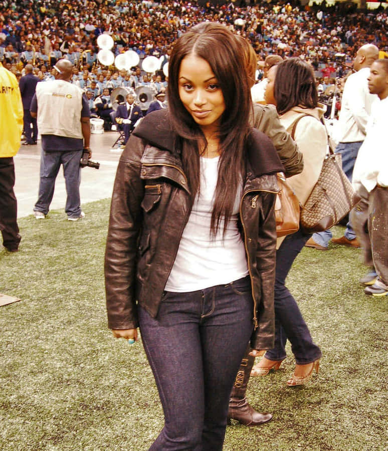 Caption: Stunning Lauren London In Her Glamorous Style Wallpaper