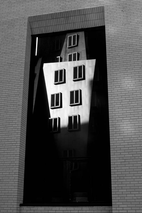 Caption: The Stata Center At The Massachusetts Institute Of Technology In Grayscale Wallpaper