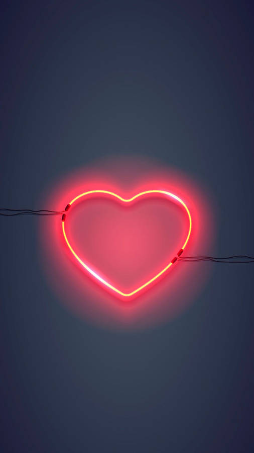 Captivating Heart Aesthetics On An Iphone Display Wallpaper