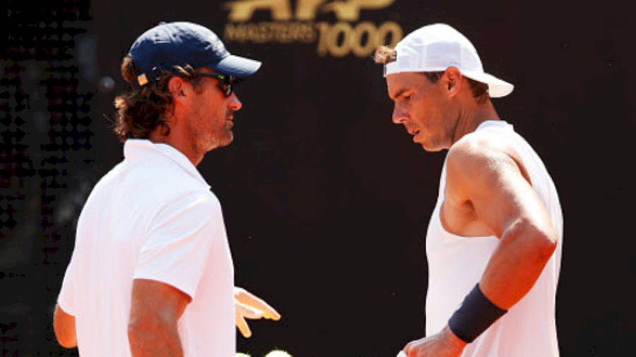 Carlos Moya Facing Rafael Nadal Wallpaper