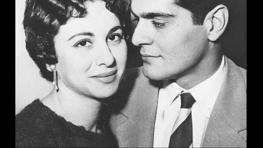 Celebrity Couple Omar Sharif And Faten Hamama Wallpaper