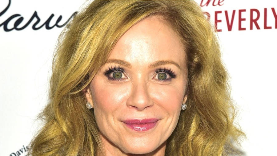 Celebrity Lauren Holly Wallpaper