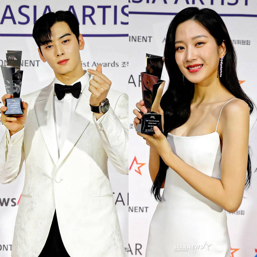 Cha Eun Woo Moon Ga-young Award Wallpaper