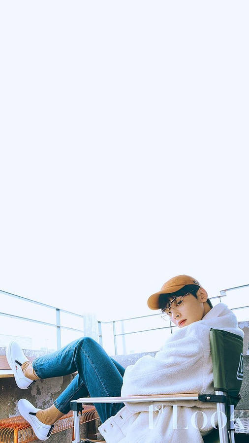 Cha Eunwoo Casual Style Wallpaper