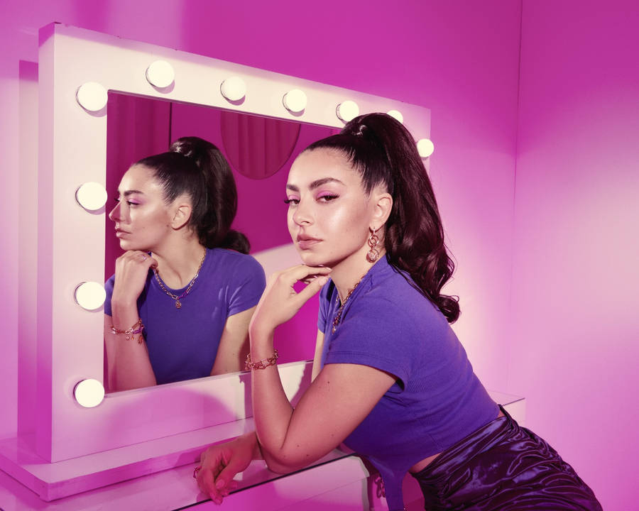 Charli Xcx Pandora Me Advertisement Wallpaper