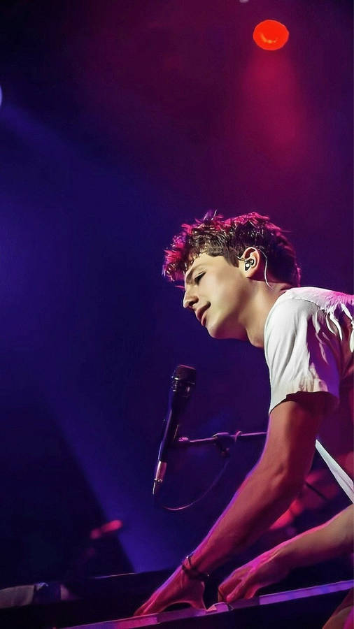 Charlie Puth Playing Aesthetically Wallpaper