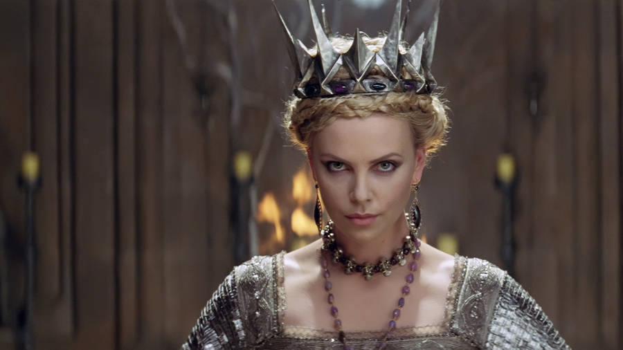 Charlize Theron Queen Ravenna Wallpaper