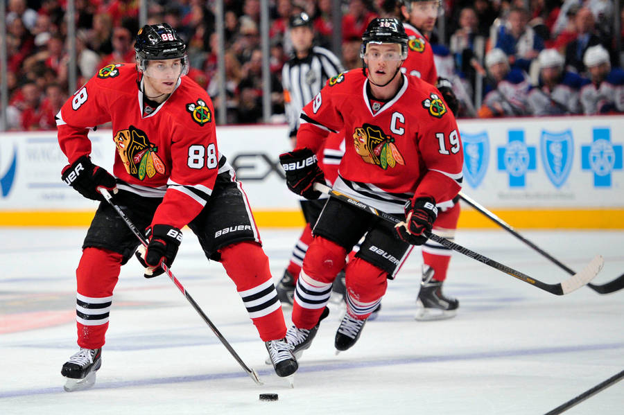 Chicago Blackhawks Team Jonathan Toews And Patrick Kane Wallpaper