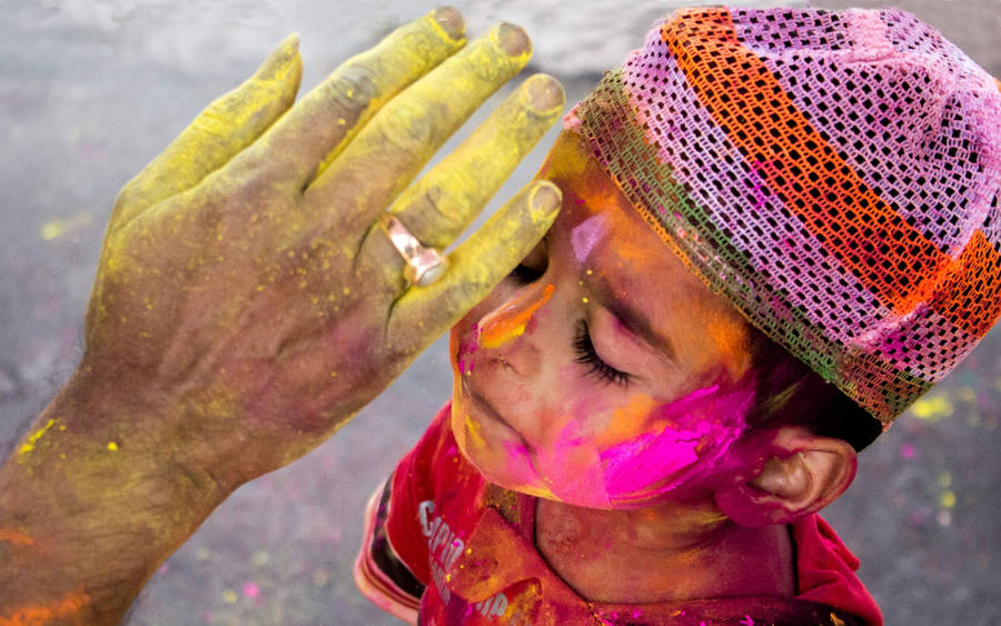 Child Celebrating Happy Holi Hd Wallpaper