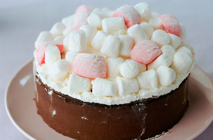 Chocolate Pastel Marshmallow Cake Wallpaper