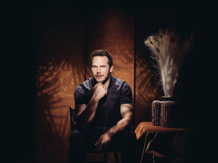 Chris Pratt In Vintage Setting Wallpaper