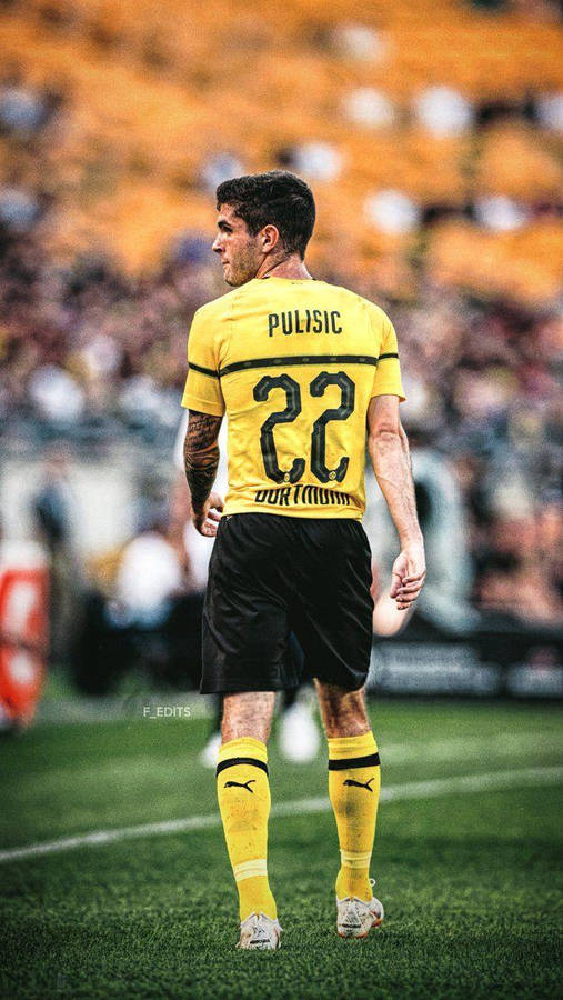 Christian Pulisic Back Turned Wallpaper