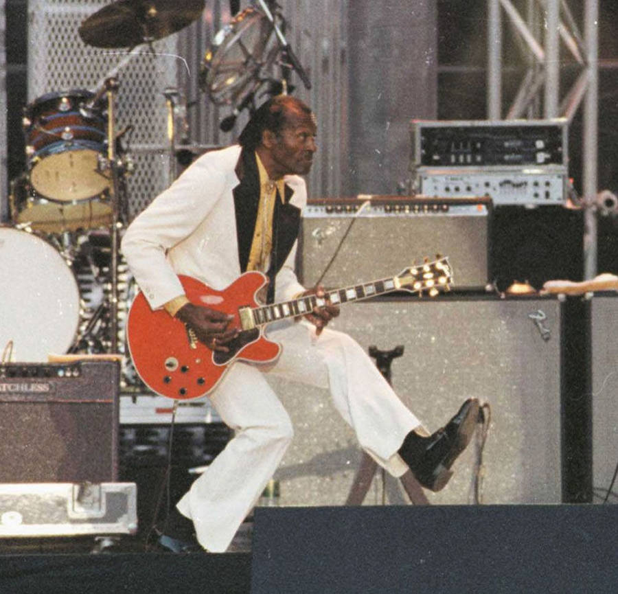 Chuck Berry Rock And Roll Hall Of Fame Concert Wallpaper