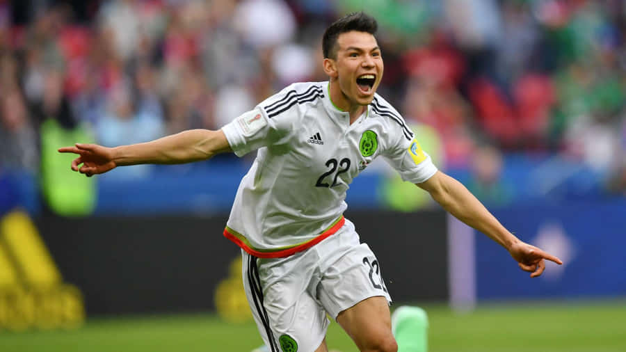 Chucky Lozano Running Wallpaper