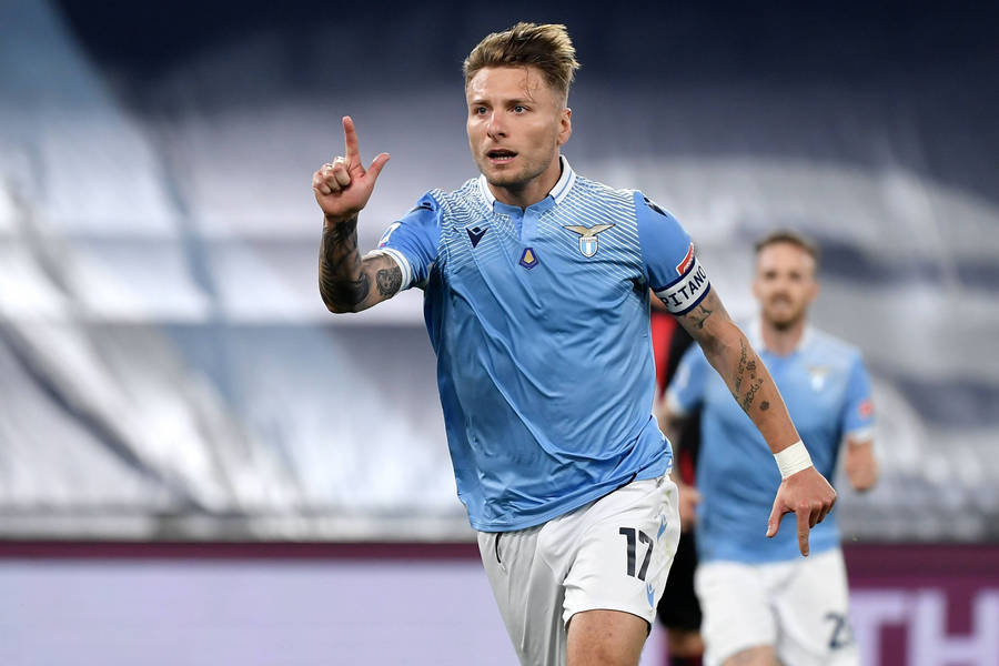 Ciro Immobile Hand Gesture Wallpaper