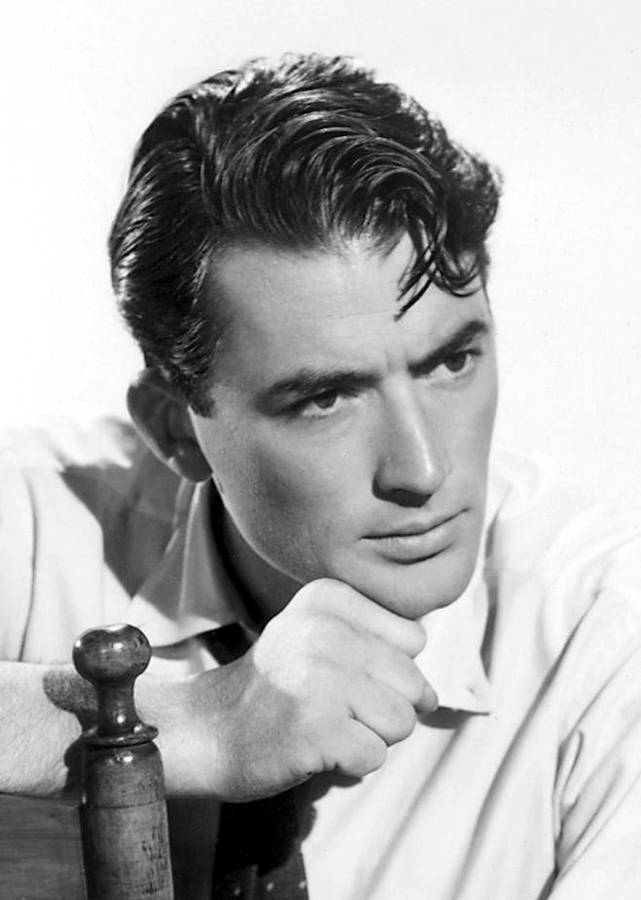 Classic Portrait Of Legendary Actor Gregory Peck Wallpaper