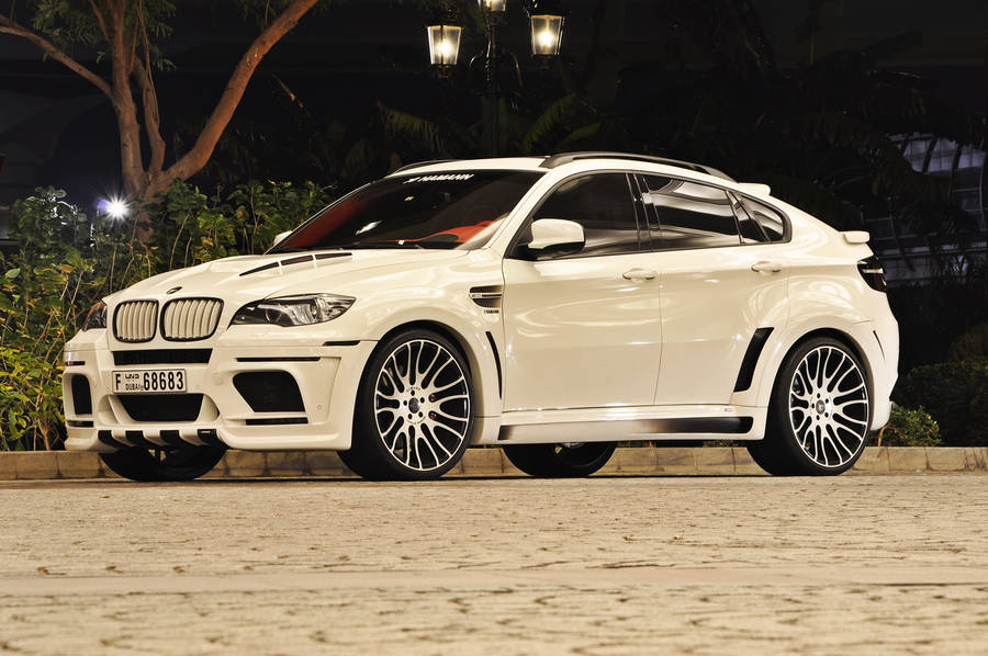 Classy White Bmw X6 M Wallpaper