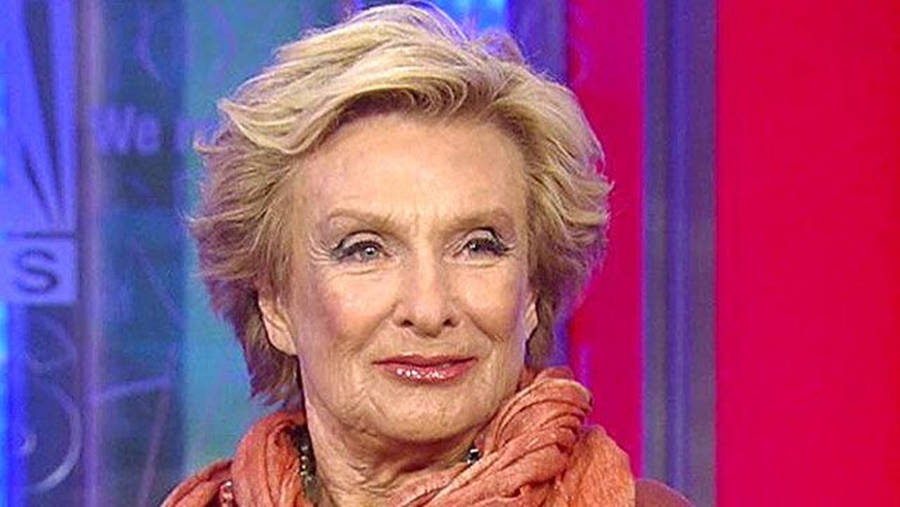 Cloris Leachman American Actress And Comedian Wallpaper