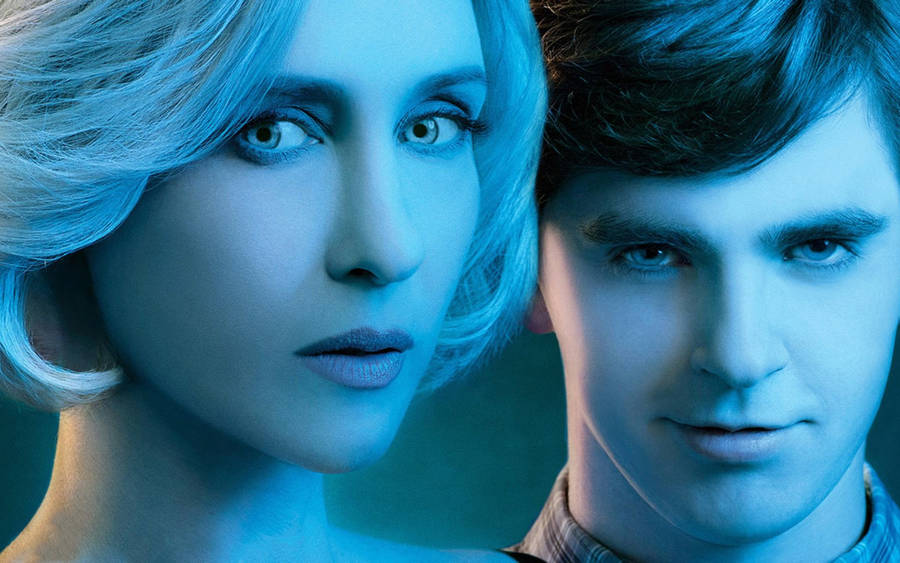 Close-up Freddie Highmore And Vera Farmiga Wallpaper