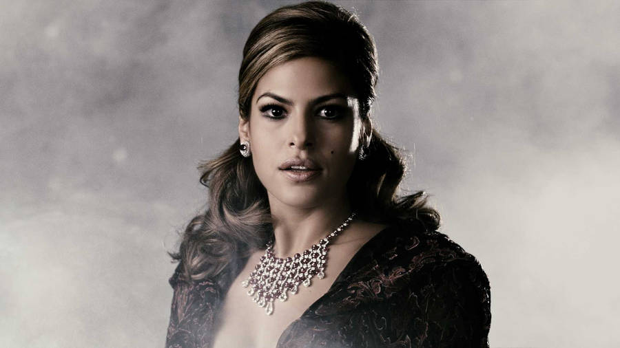 Close Up Greyscale Of Eva Mendes Wallpaper