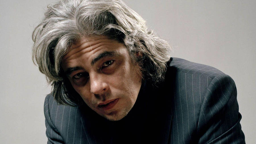 Close-up Portrait Of Puerto Rican Actor Benicio Del Toro Wallpaper