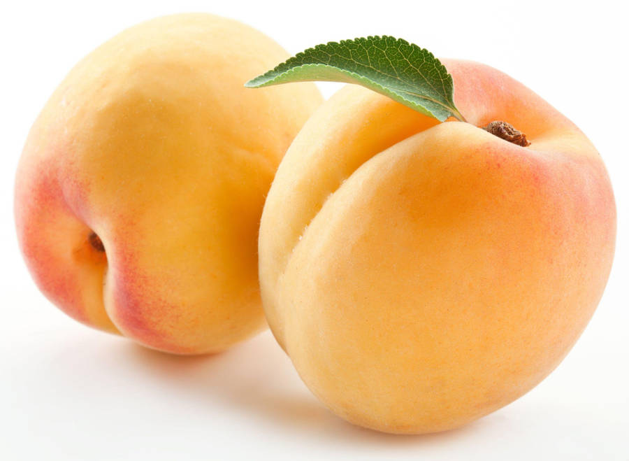 Close Up Shot Of Apricot Fruits Wallpaper