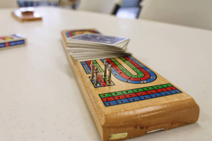 Close Up Small Cribbage Board Wallpaper