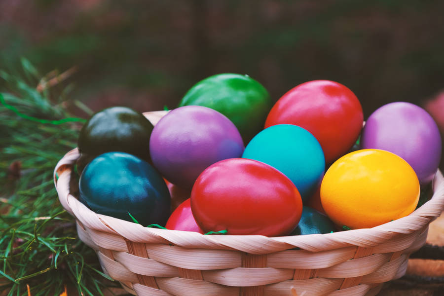 Colorful Easter Eggs On Bowl Wallpaper