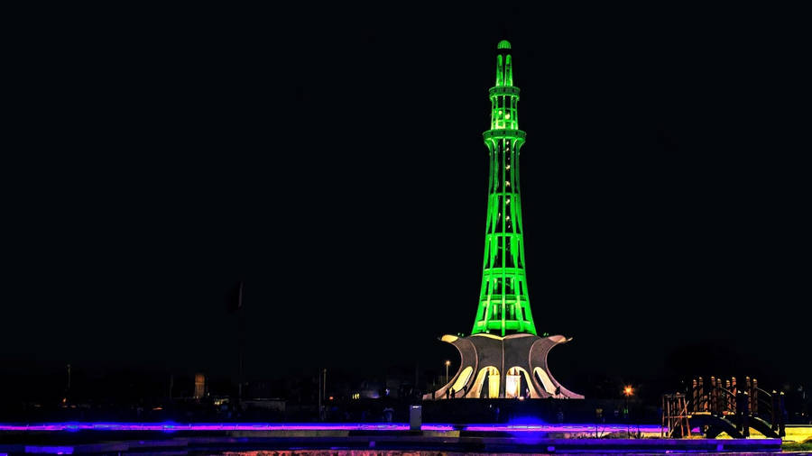 Colorful Pakistan E-minar Wallpaper